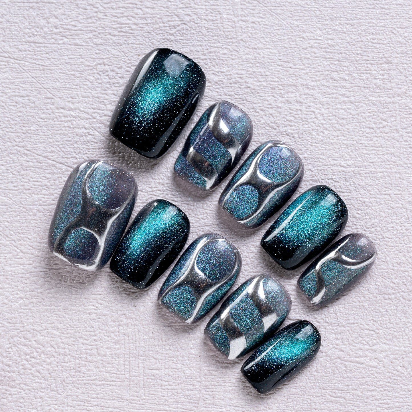 M0021 Nova Press on Nails