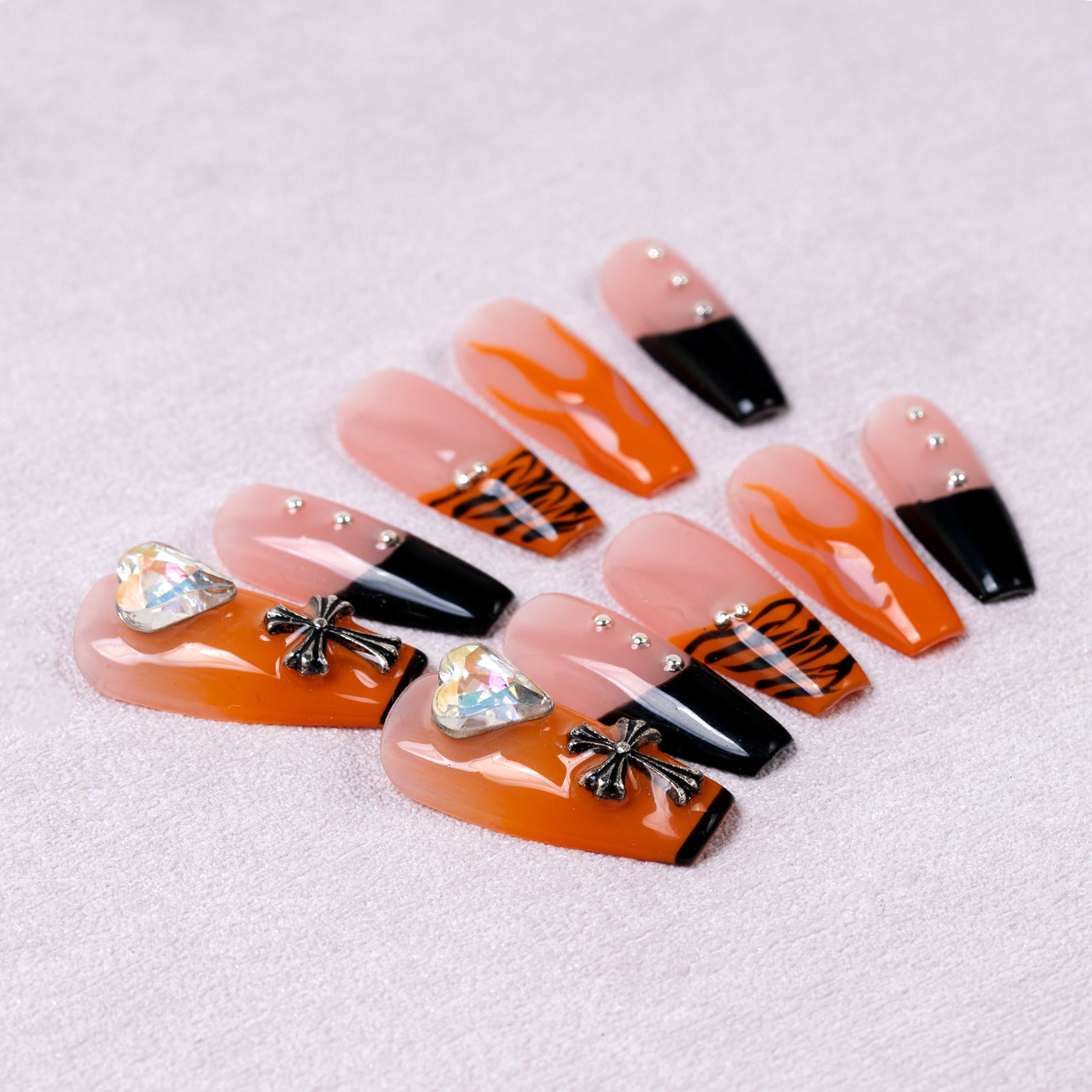 M0003 Calypso Press on Nails